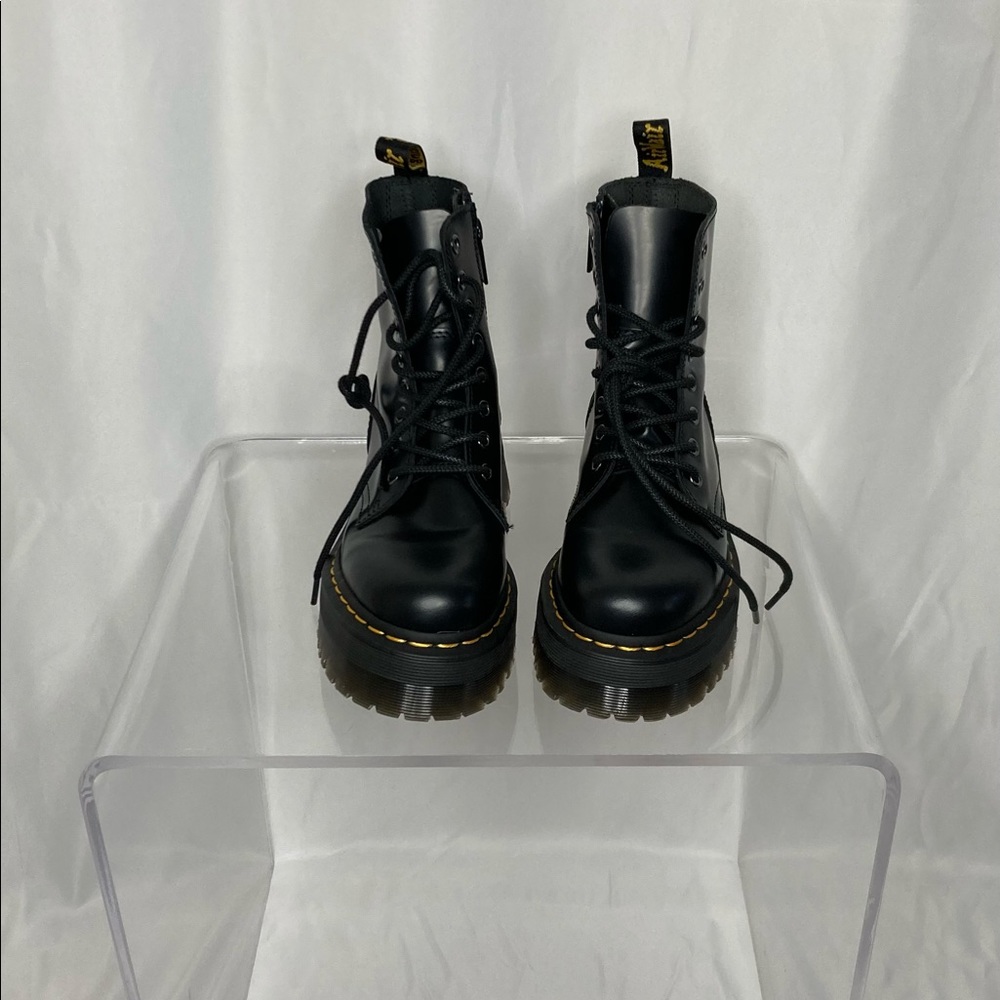 Dr. Martens Size 5 US/ 37 EU